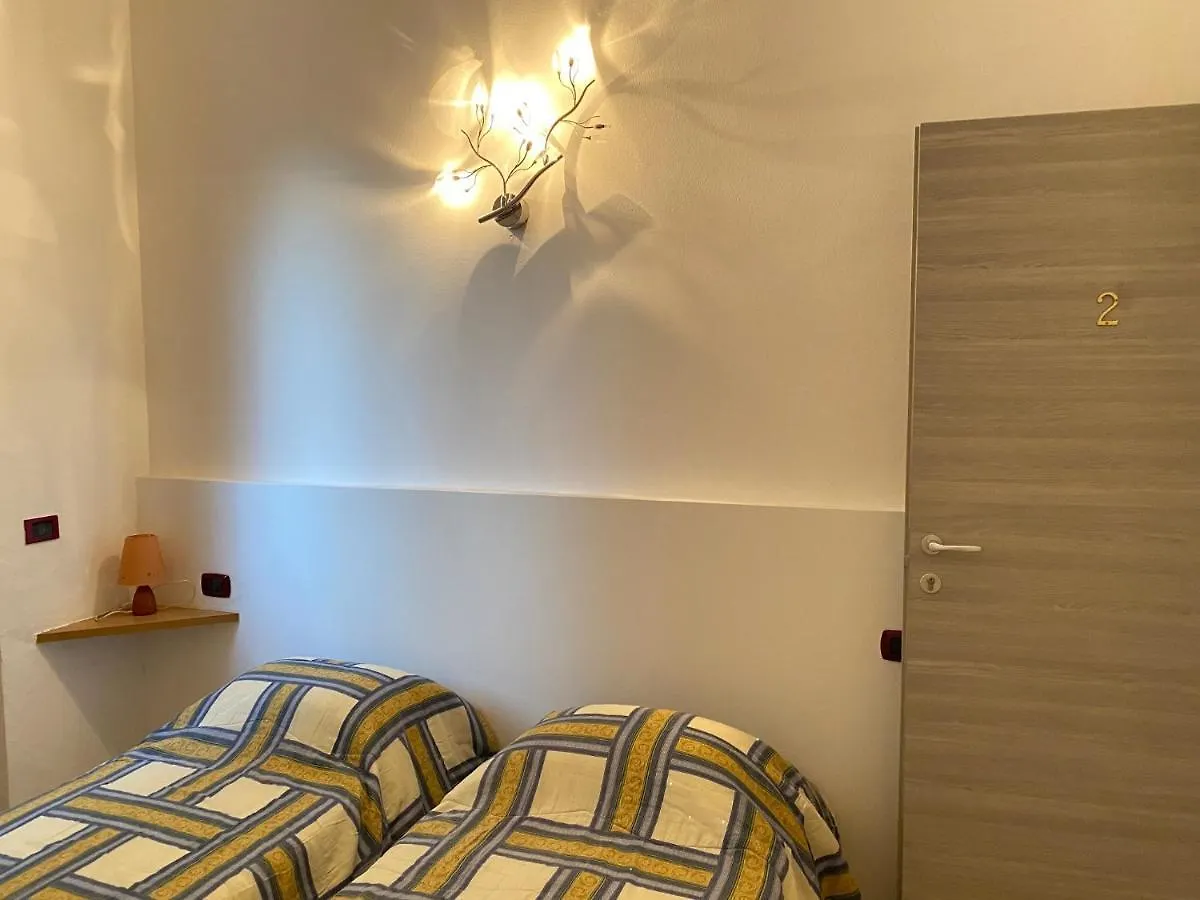 B&B Chalet 오나고 0*,  이탈리아